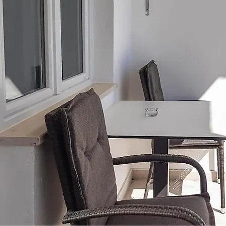 Lovely Apartment In Dingac With Swimming Pool