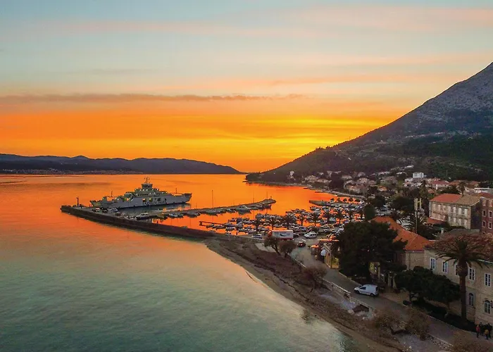 아파트 Beautiful In Dingac With House Sea View